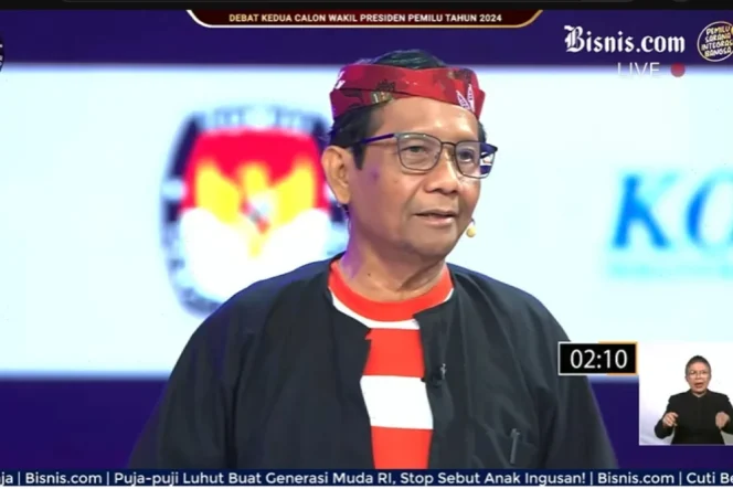 
					Prof Mahfud MD saat diacara debat Cawapres (Sumber foto : Bisnis.com)