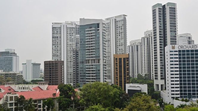 
					sumber foto : REUTERS/CAROLINE CHIA