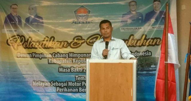 
					Asisten I Bidang Pemerintahan dan Kesejahteraan Rakyat Sekretariat Daerah Kabupaten Kepulauan Anambas, Akmaruzzaman saat menyampaikan kata sambutan, Sabtu(18/10). 