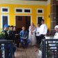 Bupati Kepulauan Anambas, Aneng, bersilaturahmi ke kediaman Asisten III Bagian Administrasi Umum Setda Anambas, Saidina, SP, di Jemaja, Rabu (27/5/2026). 