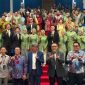 Foto bersama Bupati Kepulauan Anambas, Aneng, usai menghadiri Pelantikan dan Pengambilan Sumpah Dokter Program Studi Profesi Dokter Fakultas Kedokteran Universitas Batam, Kamis (30/7/2026).