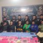 Pengurus LAM Kabupaten Kepulauan Anambas bersama Ketua LAM Kecamatan dan perwakilan pemerintah kecamatan berfoto bersama usai Rapat Konsolidasi LAM Kabupaten Kepulauan Anambas di LW Cafe/Rumah Makan Long Wardi, Payaklaman, Selasa malam (11/8/2026).