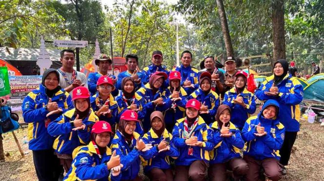 
					Wakil Bupati Kepulauan Anambas sekaligus Ketua Kwartir Cabang (Kwarcab) Gerakan Pramuka Kepulauan Anambas, Raja Bayu Febri Gunadian, bersama kontingen Pramuka Anambas dalam kegiatan Jambore Nasional (Jamnas) 2026 di Bumi Perkemahan Cibubur, Jakarta.