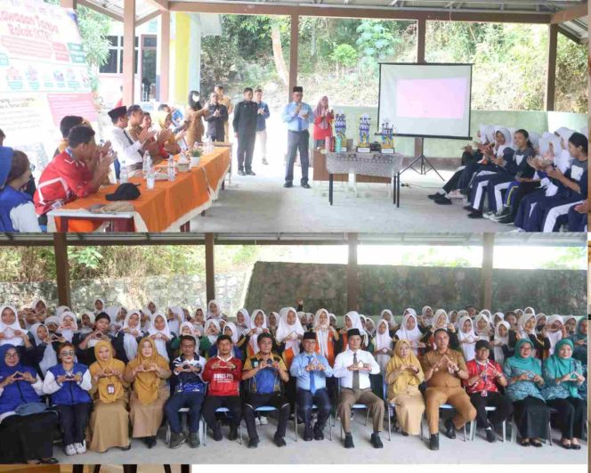 
					Bupati Kepulauan Anambas Aneng didampingi Wakil Bupati Raja Bayu Febri Gunadian saat menghadiri Gerakan Aksi Bergizi di SMP Negeri 1 Siantan, Senin (5/10/2026).