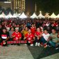 Wali Kota Batam, Amsakar Achmad, nobar Final FIFA ASEAN Cup 2026 bersama ribuan warga di Dataran Engku Putri, Batam Centre, Senin (5/10/2026). Foto : Humas Diskominfo Batam
