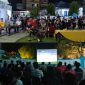 Bupati Kepulauan Anambas Aneng bersama warga menyaksikan pertandingan final FIFA ASEAN Cup 2026 melalui kegiatan nonton bareng di Rumah Dinas Bupati, Senin (5/10/2026) malam.