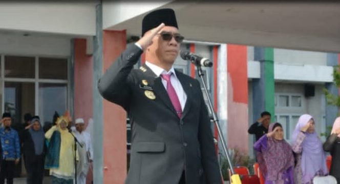 
					Bupati Kepulauan Anambas, Aneng, memimpin upacara peringatan Hari Sumpah Pemuda ke-98 Tahun 2026 di halaman Kantor Bupati Kepulauan Anambas, Pasir Peti, Rabu (28/10/2026).